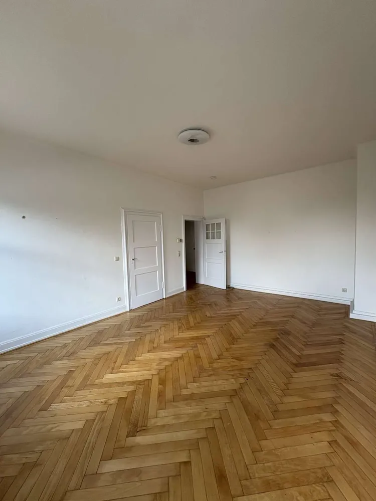 2 Zimmer Wohnung mit 69 m² in Krefeld – Bild 2