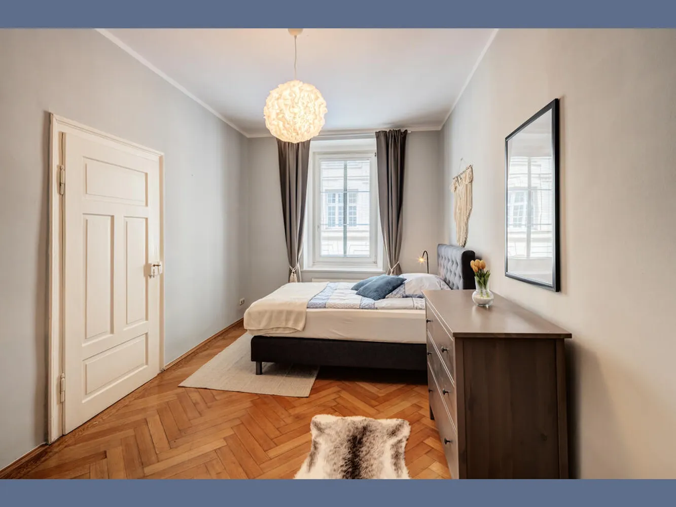 6 Zimmer Wohnung mit 150 m² in München – Bild 9