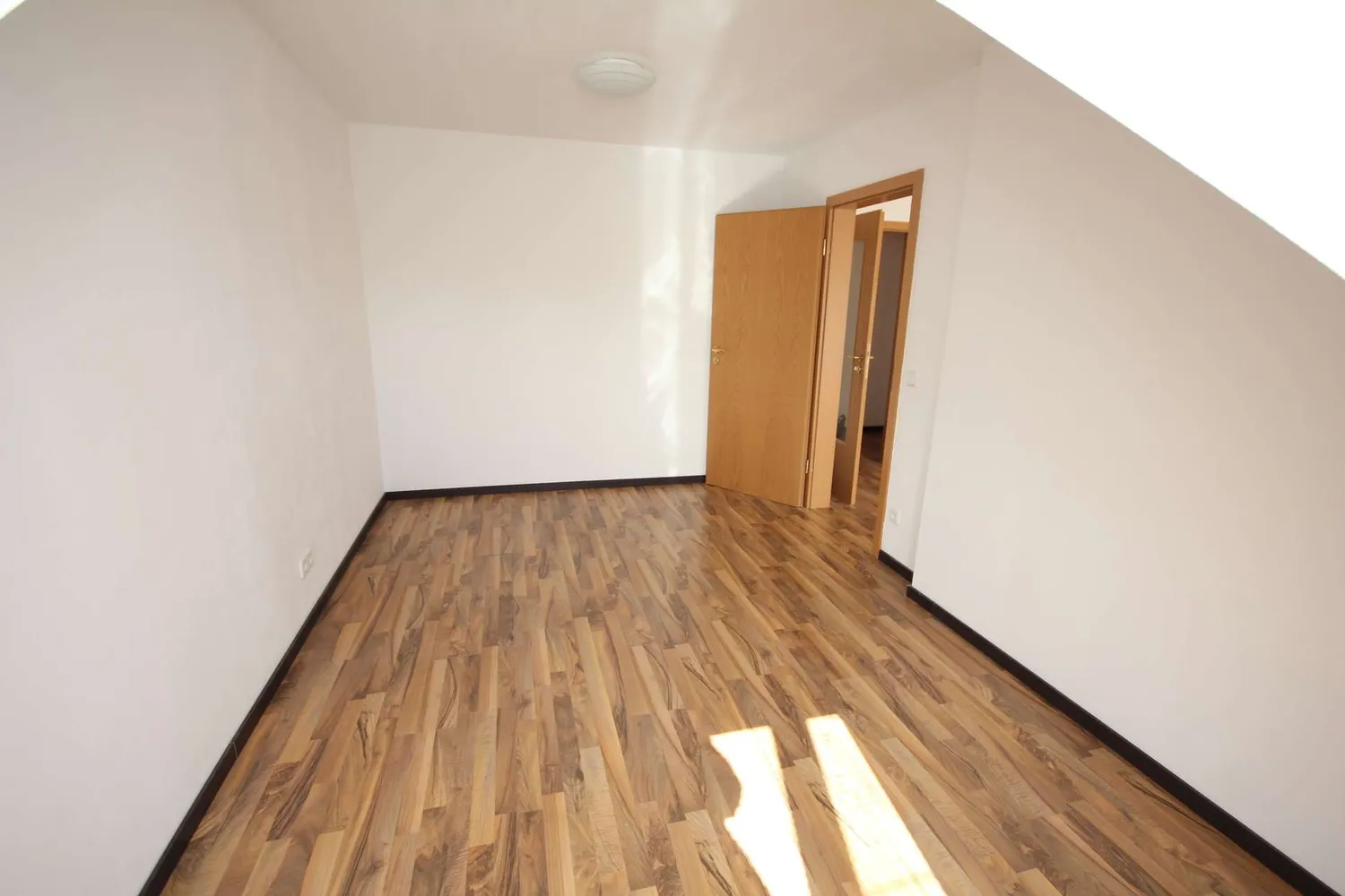 2 Zimmer Wohnung mit 60 m² in Germering – Bild 8