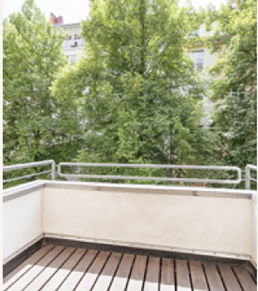 4 Zimmer Wohnung mit 125 m² in Wiesbaden – Bild 2