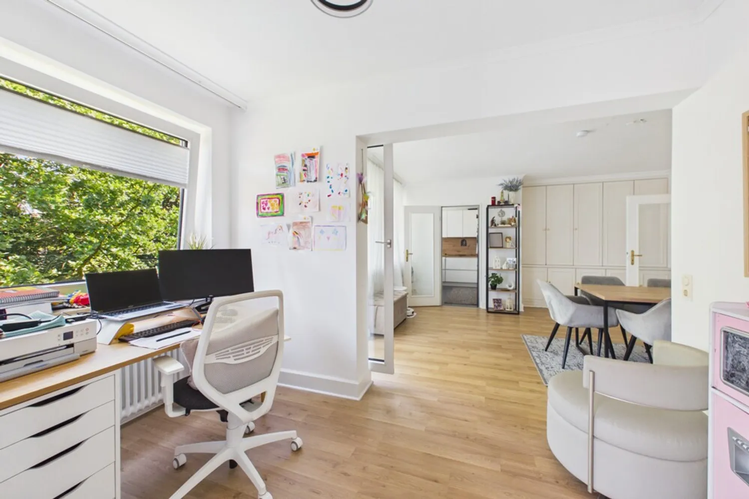 5 Zimmer Wohnung mit 138 m² in Düsseldorf – Bild 4