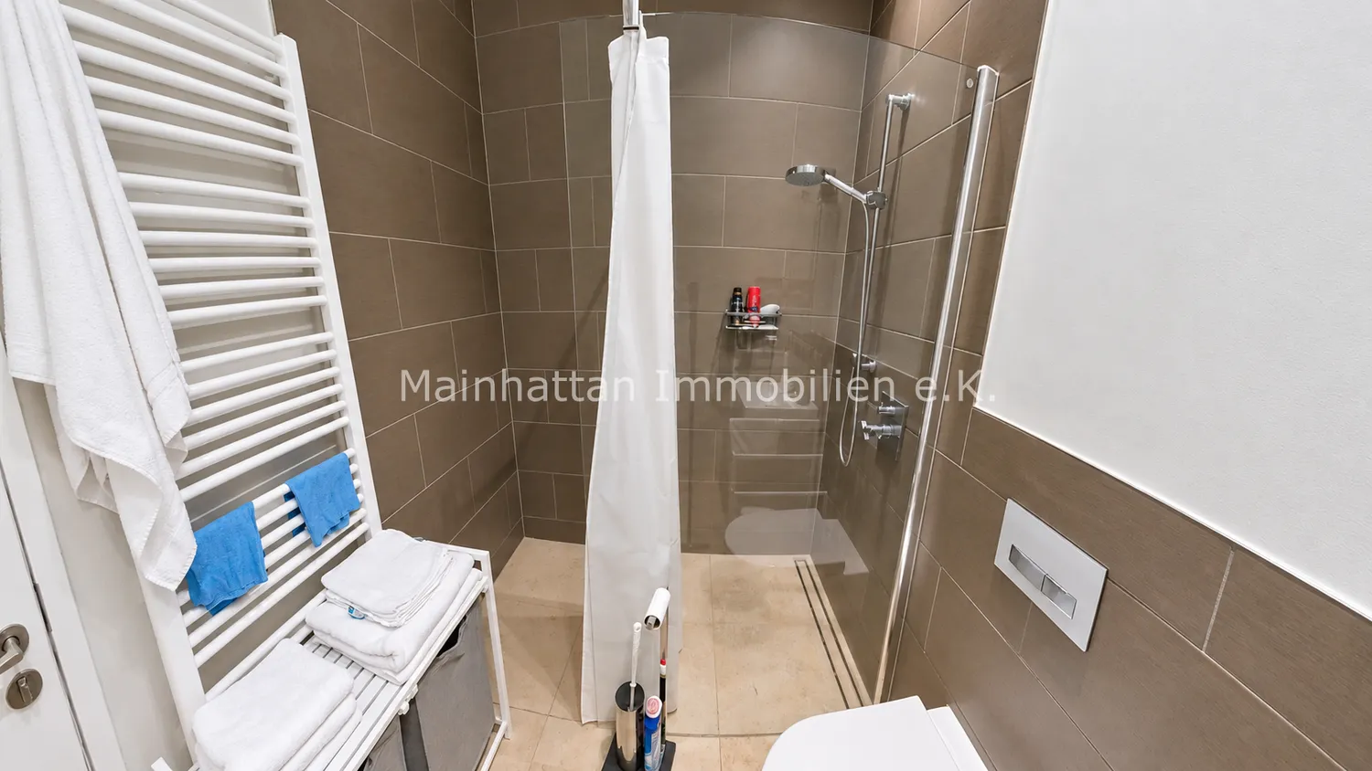 3 room apartment with 100 m² in Frankfurt am Main – Photo 5