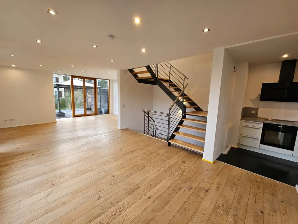 5 Zimmer Haus mit 156 m² in Kassel – Bild 1
