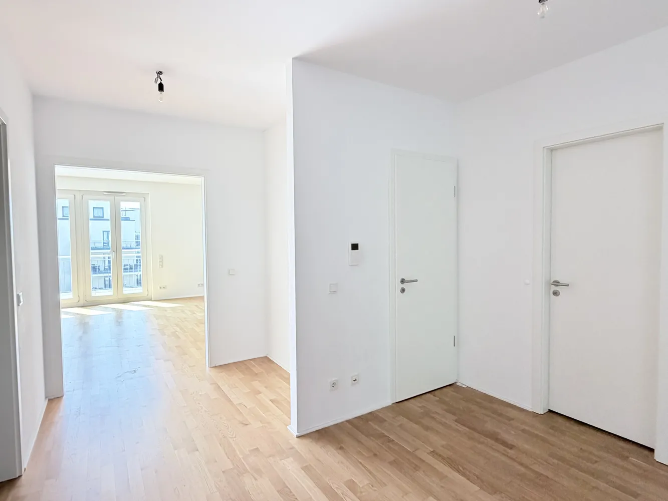 3 Zimmer Wohnung mit 120 m² in Wiesbaden – Bild 2