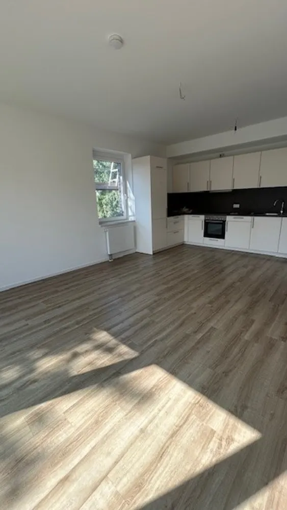 3 Zimmer Wohnung mit 76 m² in Hamburg – Bild 2