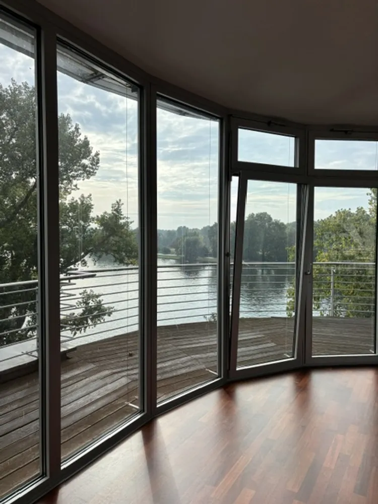 6 Zimmer Wohnung mit 265 m² in Berlin – Bild 2