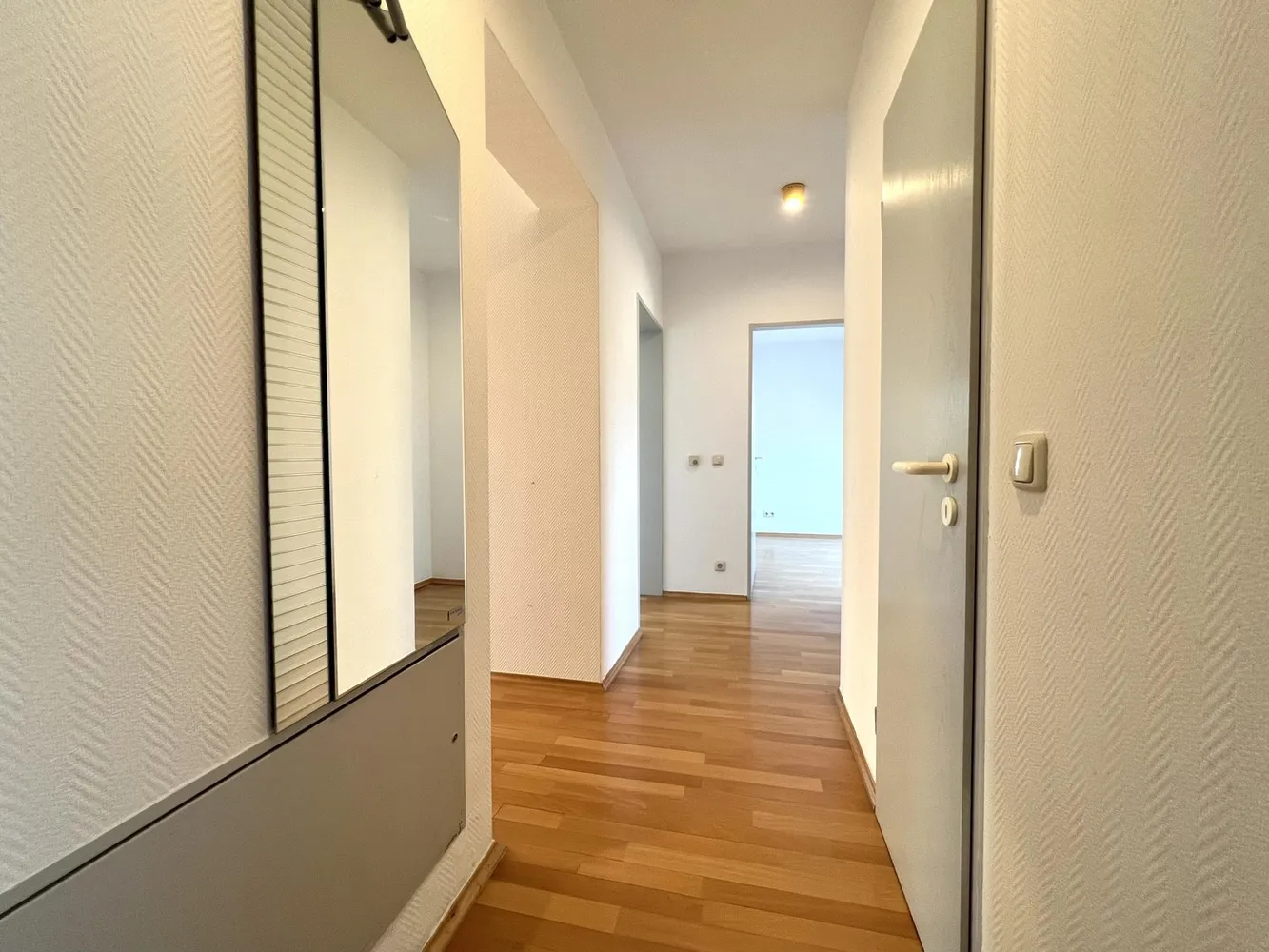 4 Zimmer Wohnung mit 101 m² in Darmstadt – Bild 2