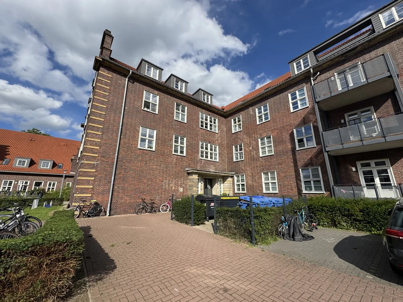 3 Zimmer Wohnung mit 98 m² in Oldenburg – Bild 1
