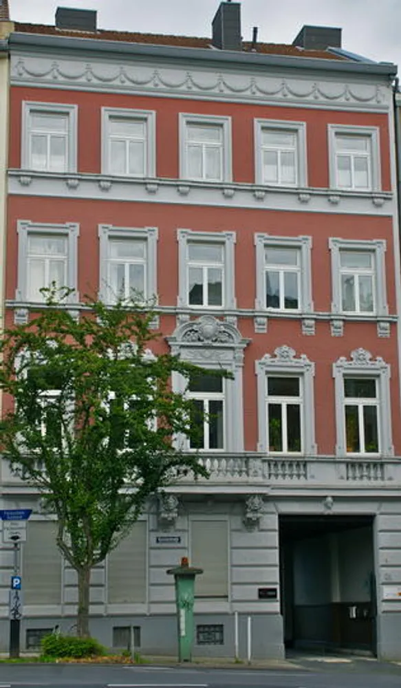 4 Zimmer Wohnung mit 95 m² in Aachen – Bild 1