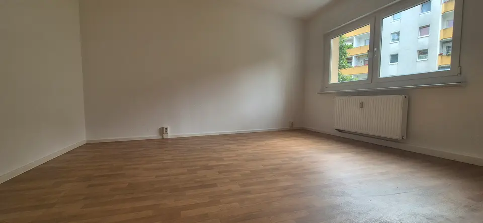 2 Zimmer Wohnung mit 64 m² in Crimmitschau – Bild 2