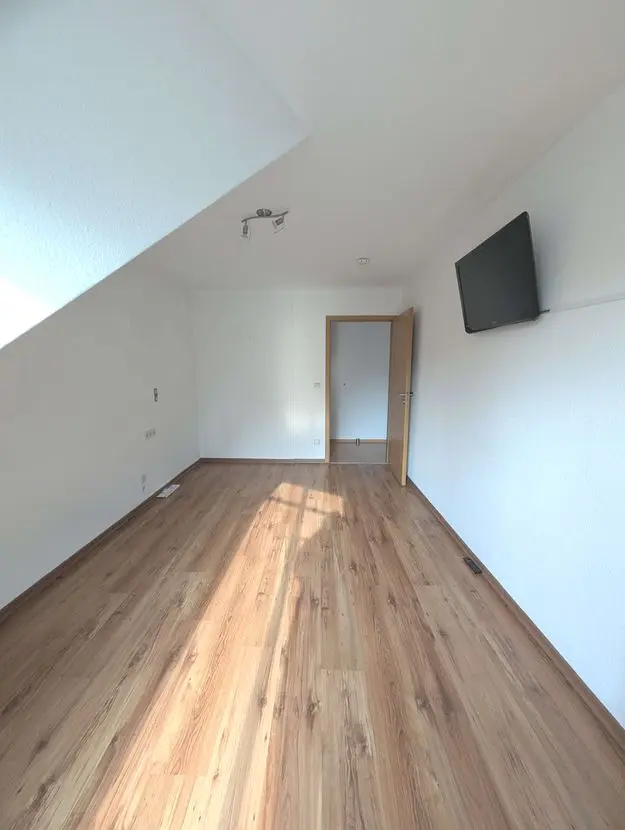 3 Zimmer Wohnung mit 105 m² in Delitzsch – Bild 2