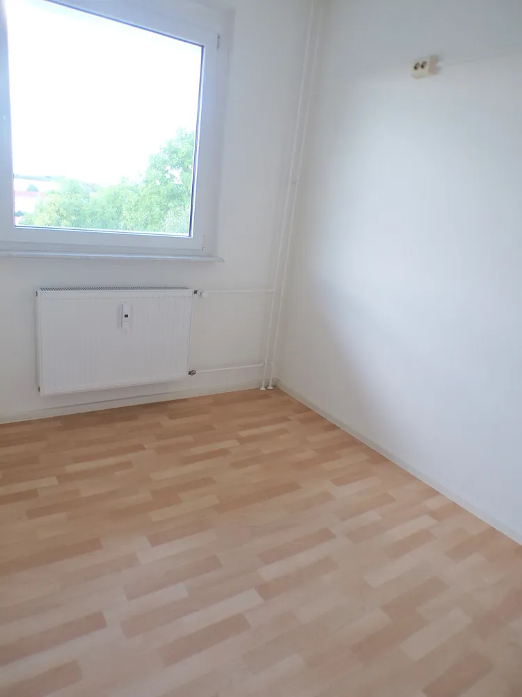 3 Zimmer Wohnung mit 69 m² in Werdau – Bild 3