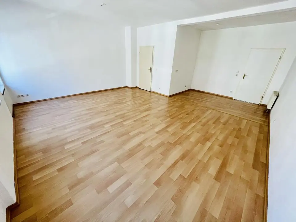 3 room apartment with 87 m² in Gera – Photo 2
