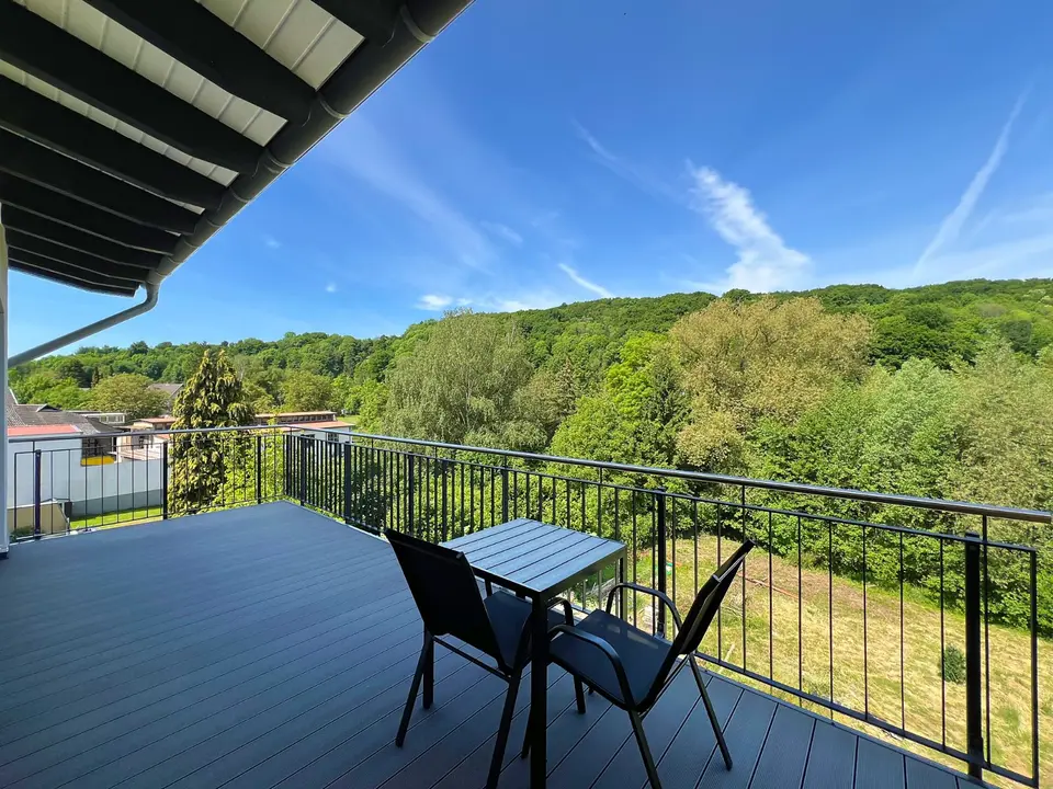 4 Zimmer Wohnung mit 166 m² in Hennef – Bild 9