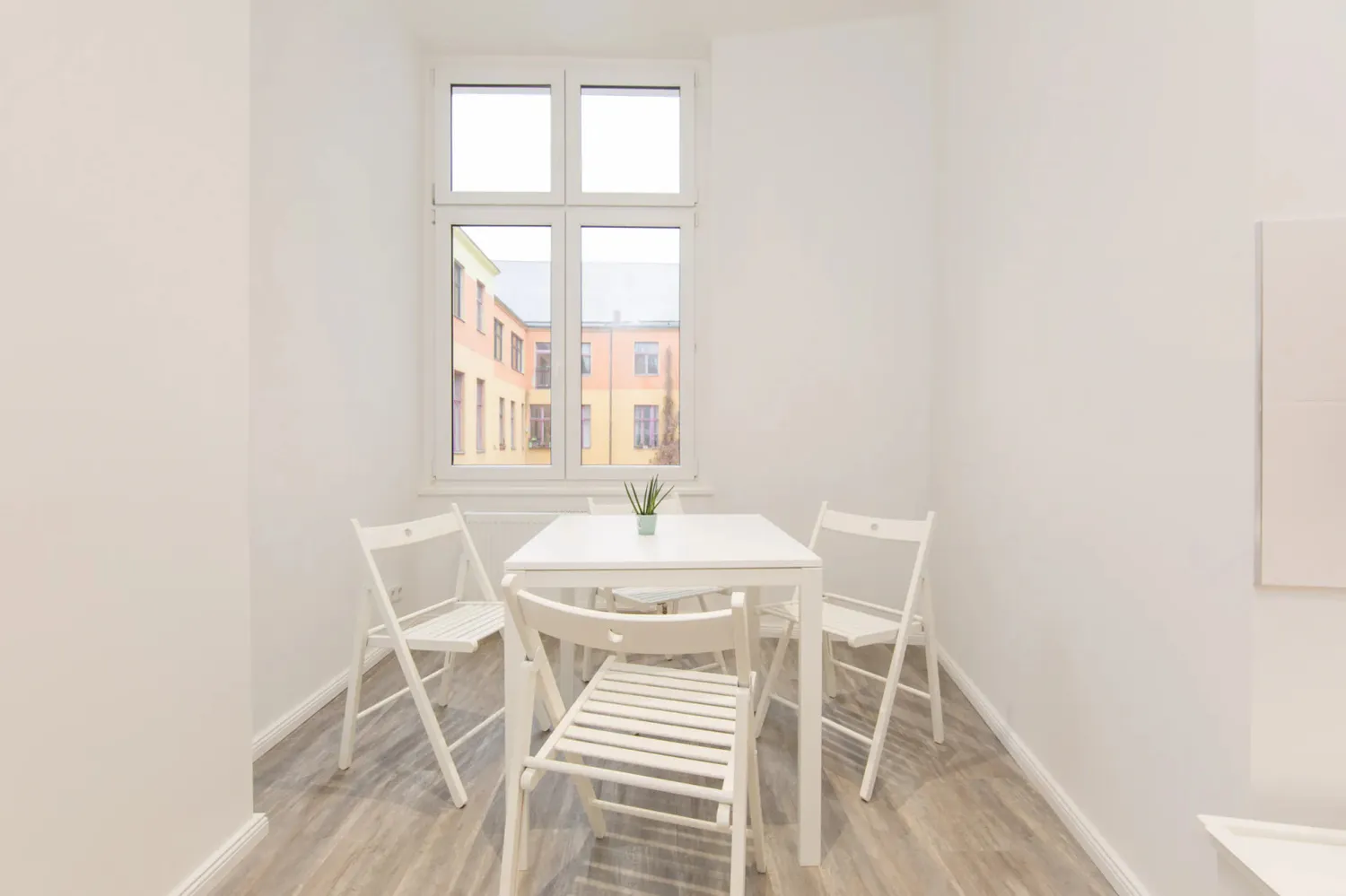 Shared room with 8 m² in Berlin – Photo 2