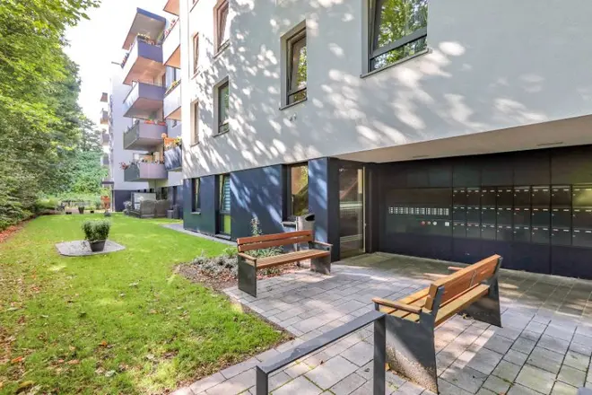 2 Zimmer Wohnung mit 55 m² in Hamburg – Bild 12