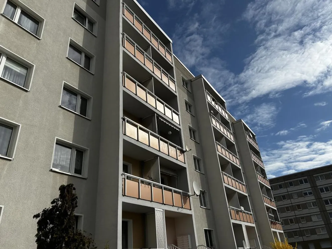 3 Zimmer Wohnung mit 57 m² in Halle (Saale) – Bild 1