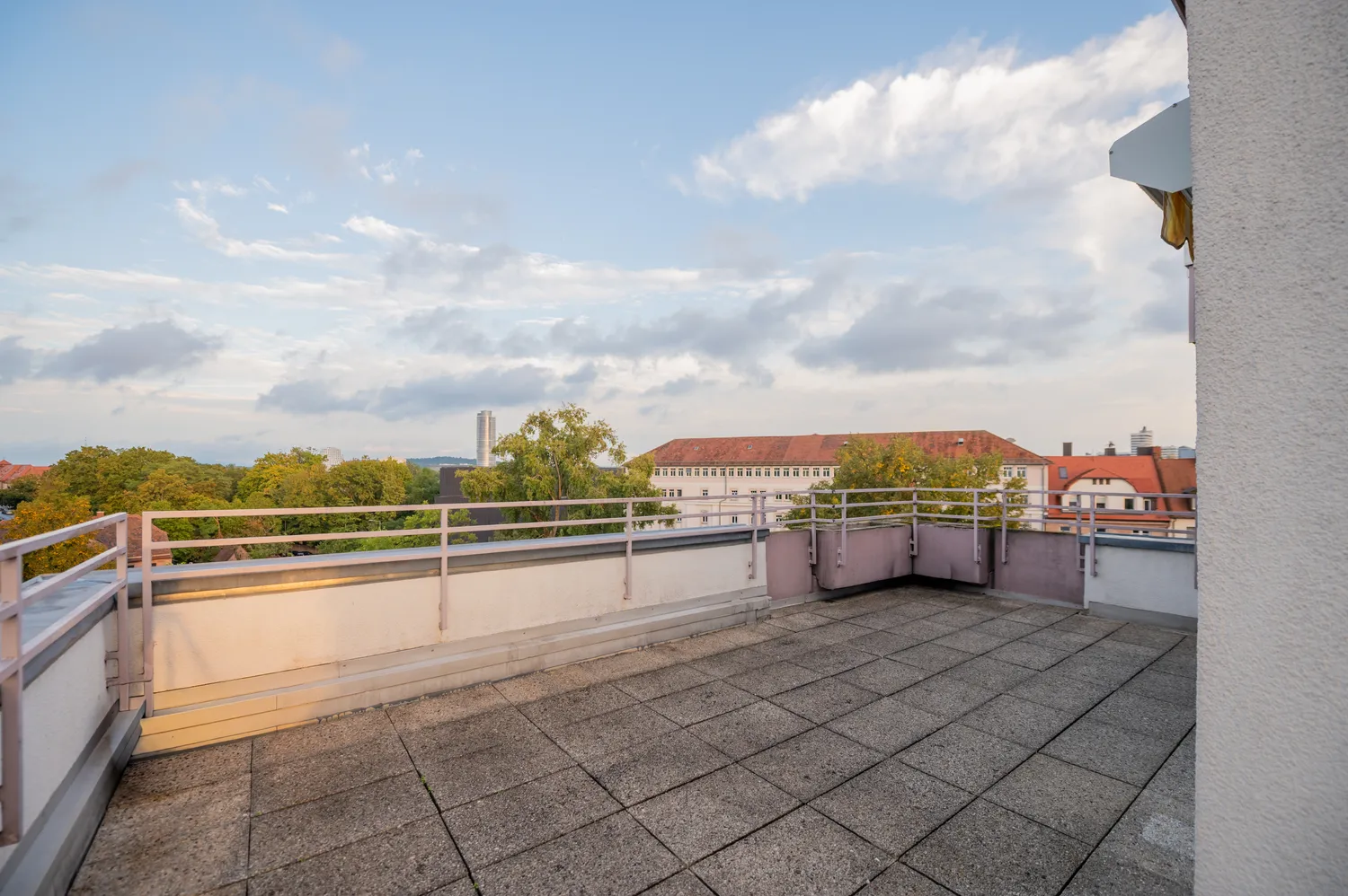 2 Zimmer Wohnung mit 103 m² in Nürnberg – Bild 11