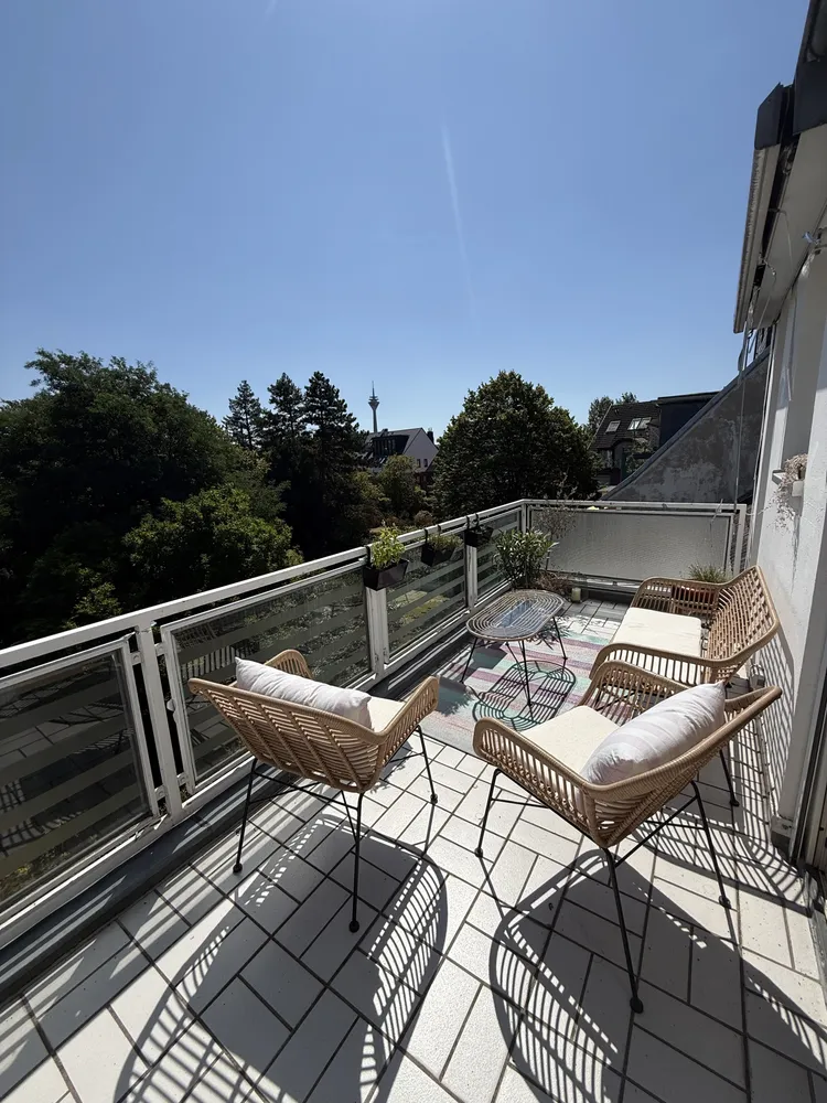 4 room apartment with 102 m² in Düsseldorf – Photo 2