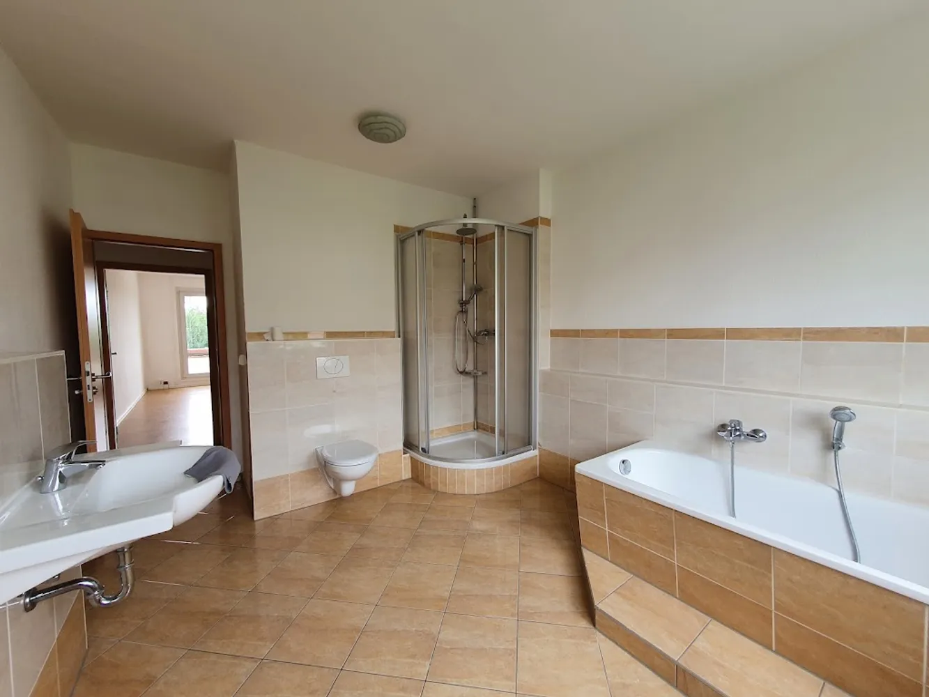 3 Zimmer Wohnung mit 90 m² in Leipzig – Bild 2
