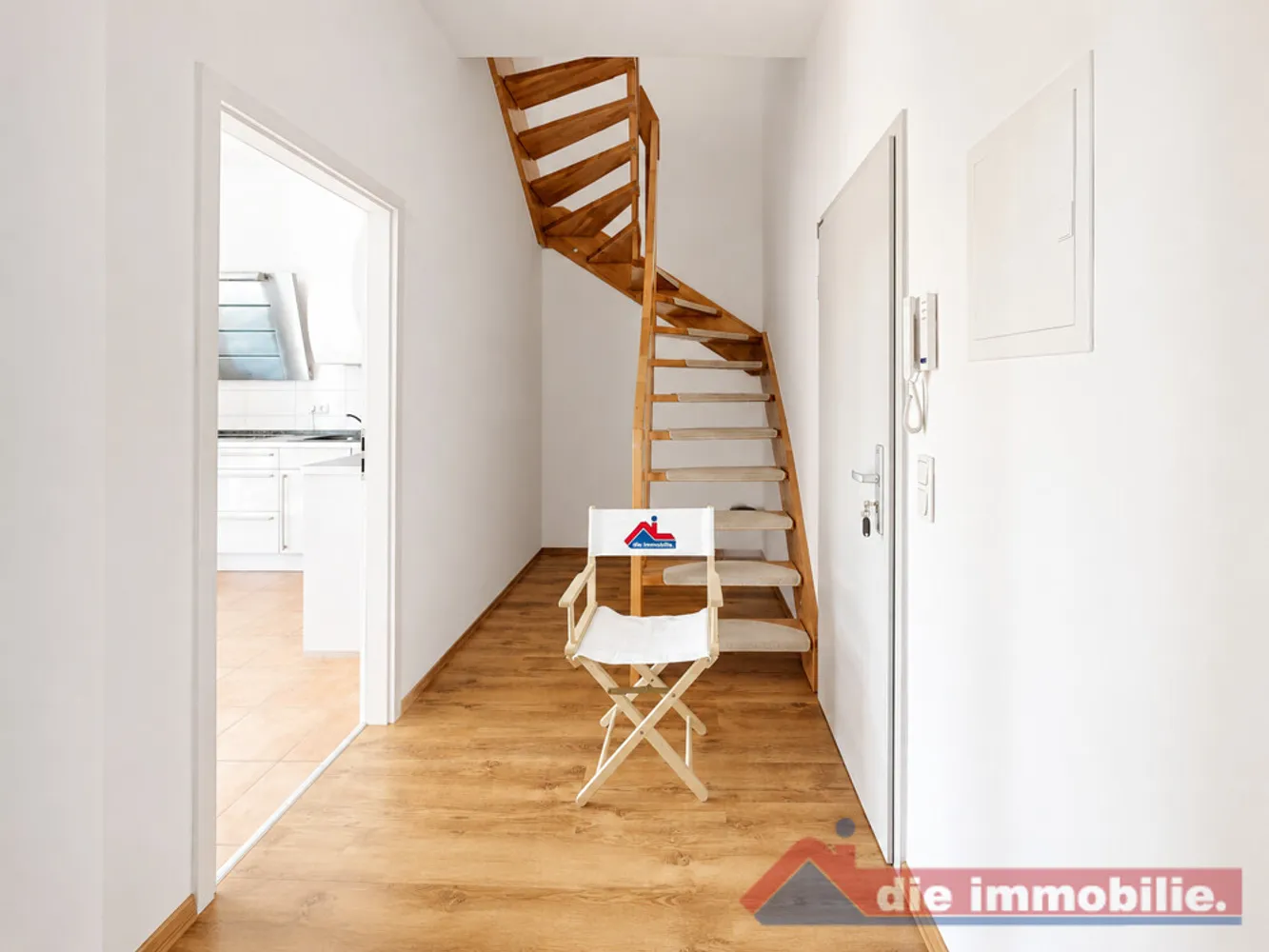 3 Zimmer Wohnung mit 97 m² in Magdeburg – Bild 2
