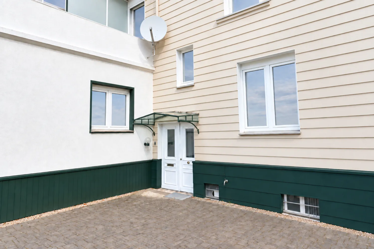 6 room apartment with 120 m² in Bielefeld – Photo 1