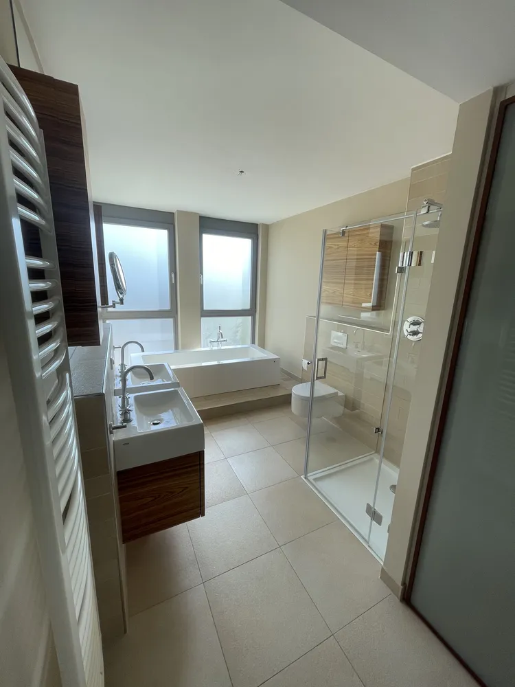 5 Zimmer Wohnung mit 140 m² in Düsseldorf – Bild 4