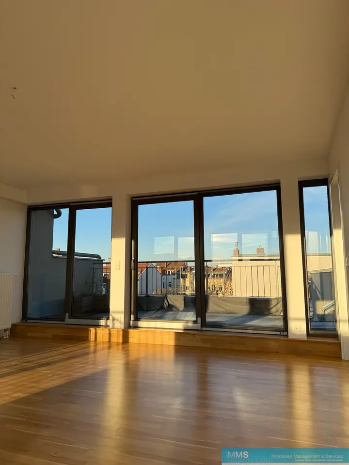 2 Zimmer Wohnung mit 102 m² in Berlin – Bild 2