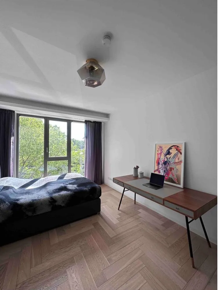 4 Zimmer Wohnung mit 240 m² in Frankfurt am Main – Bild 2