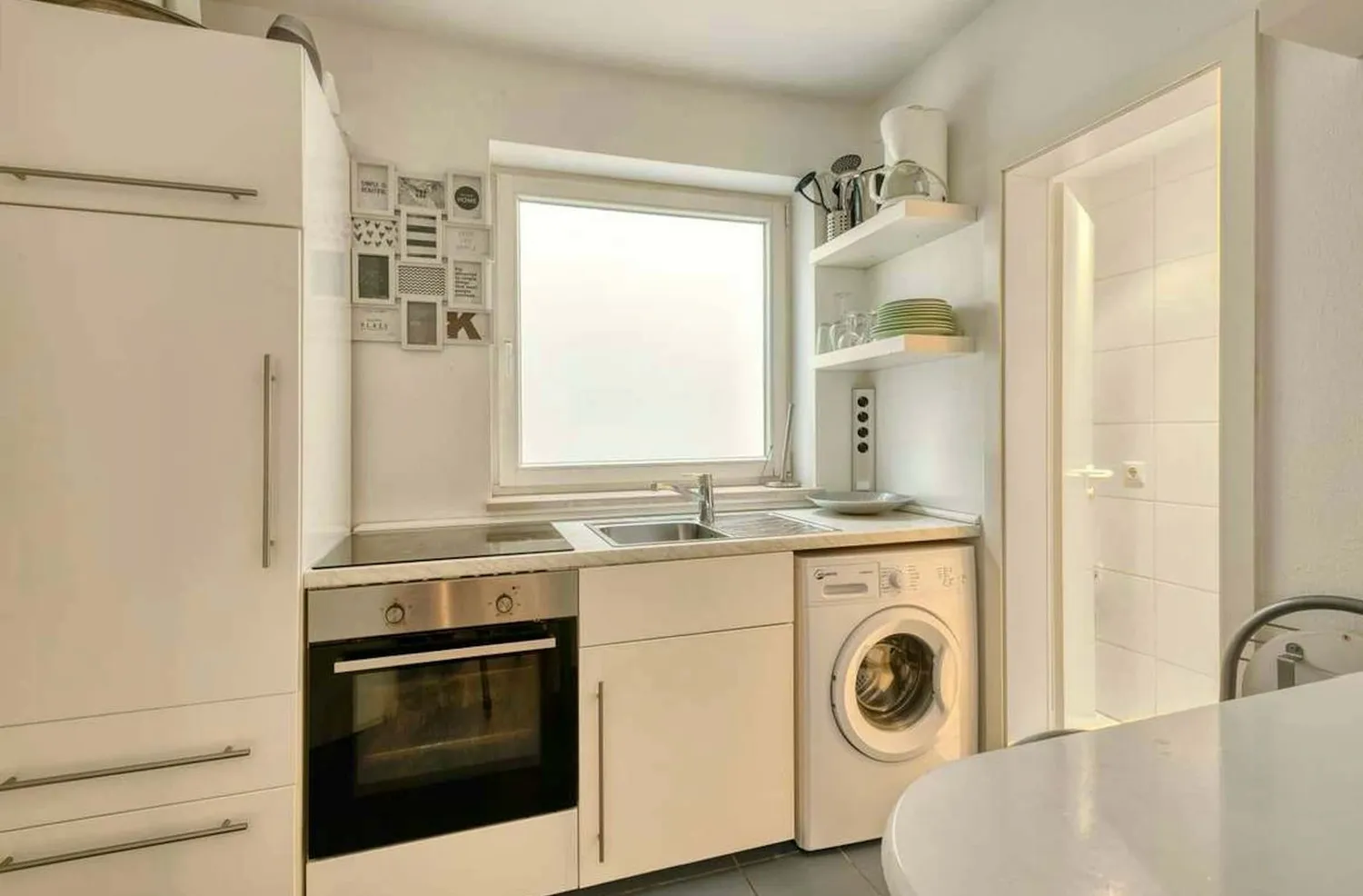 Shared room with 15 m² in Munich – Photo 2