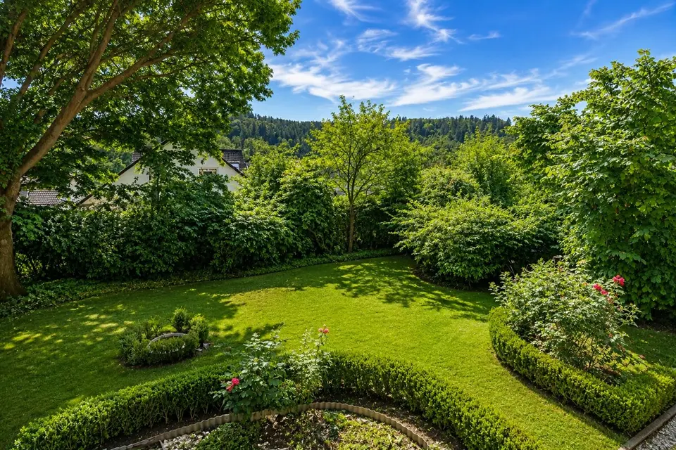 6 room house with 212 m² in Limburg an der Lahn – Photo 9