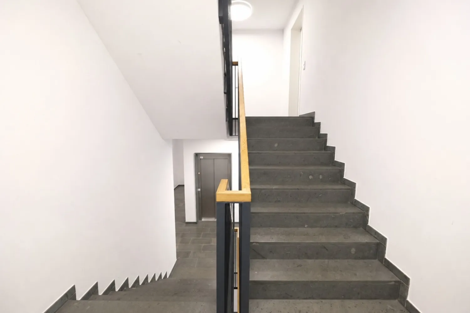 2 Zimmer Wohnung mit 58 m² in Düsseldorf – Bild 4