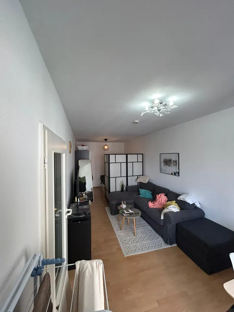 1 Zimmer Wohnung mit 35 m² in Köln – Bild 2