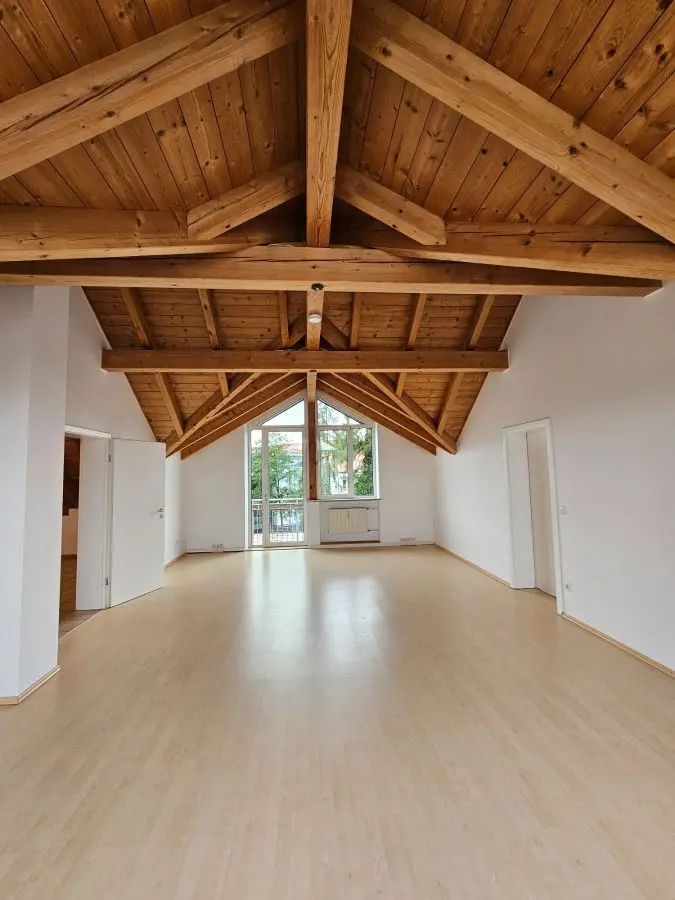 3 Zimmer Wohnung mit 110 m² in Traunstein – Bild 3