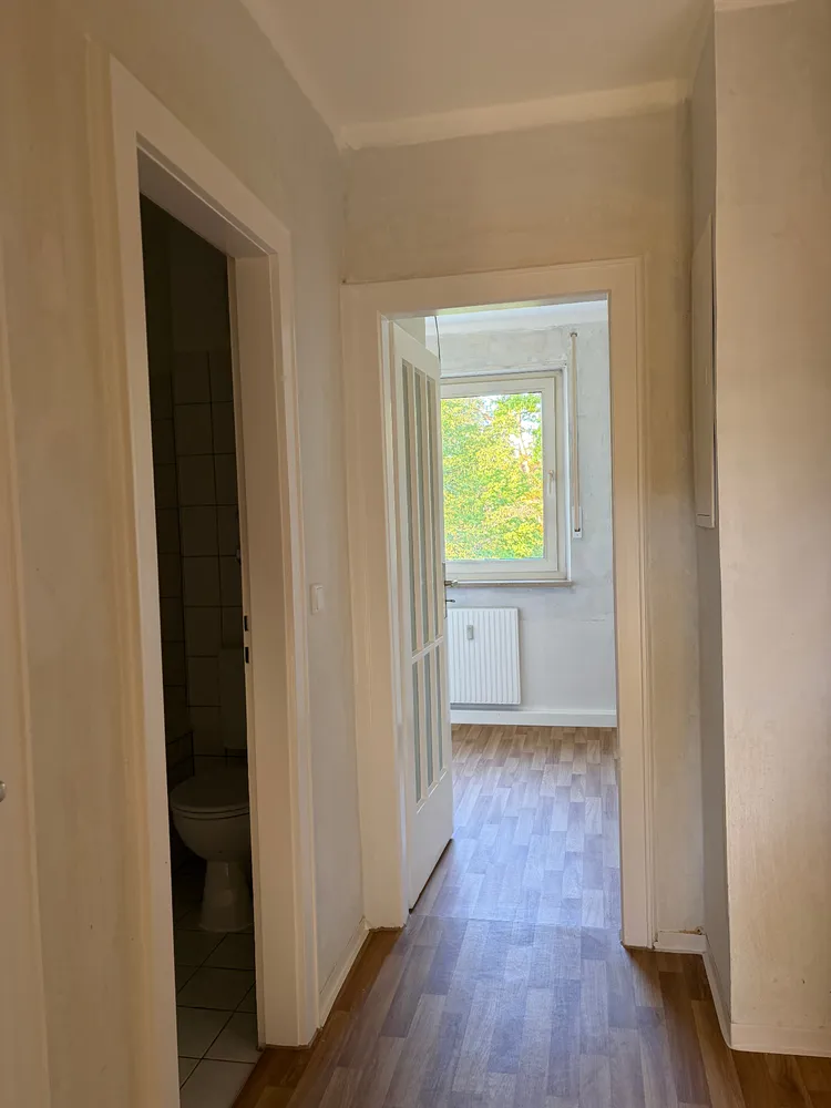 1 Zimmer Wohnung mit 37 m² in Erlangen – Bild 2
