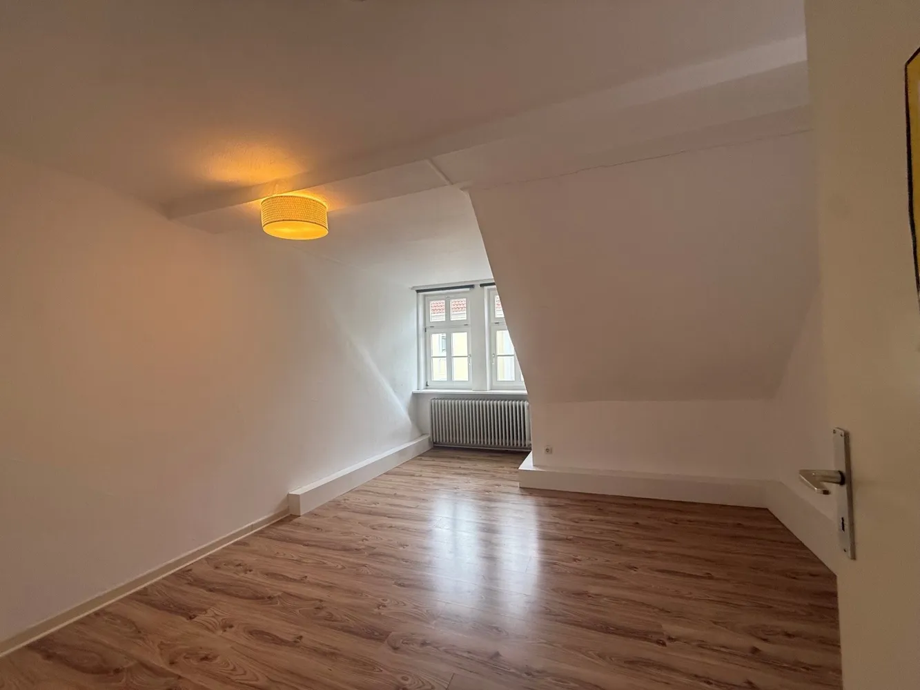 3 Zimmer Wohnung mit 100 m² in Celle – Bild 2
