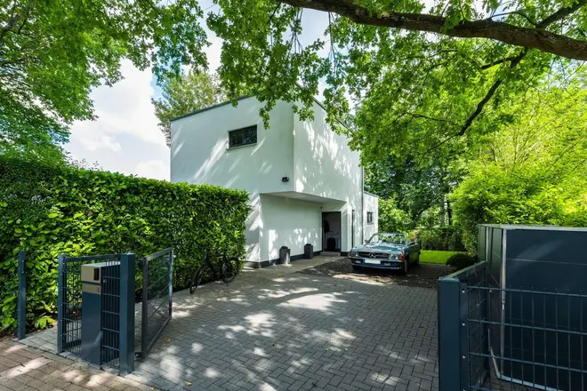 5 Zimmer Haus mit 137 m² in Frankfurt am Main – Bild 2
