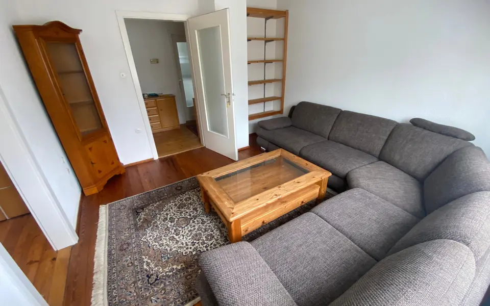 Shared room with 60 m² in Stuttgart – Photo 1