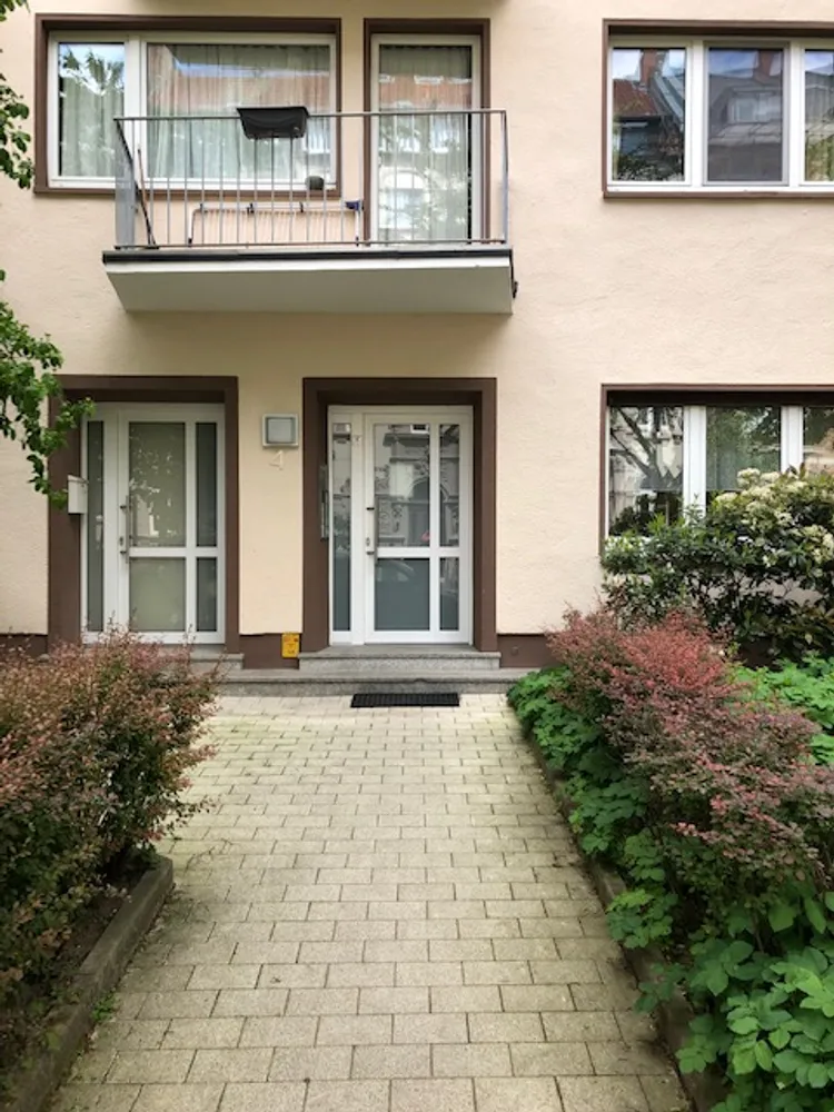 2 Zimmer Wohnung mit 67 m² in Wiesbaden – Bild 2