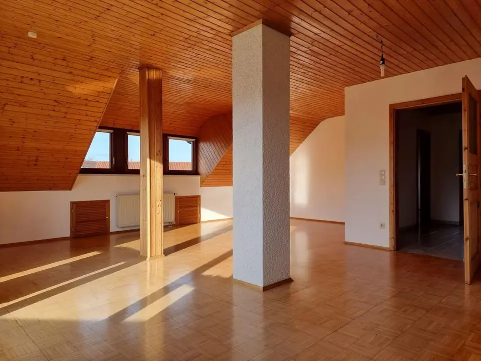 4 Zimmer Wohnung mit 100 m² in Karlsruhe – Bild 4