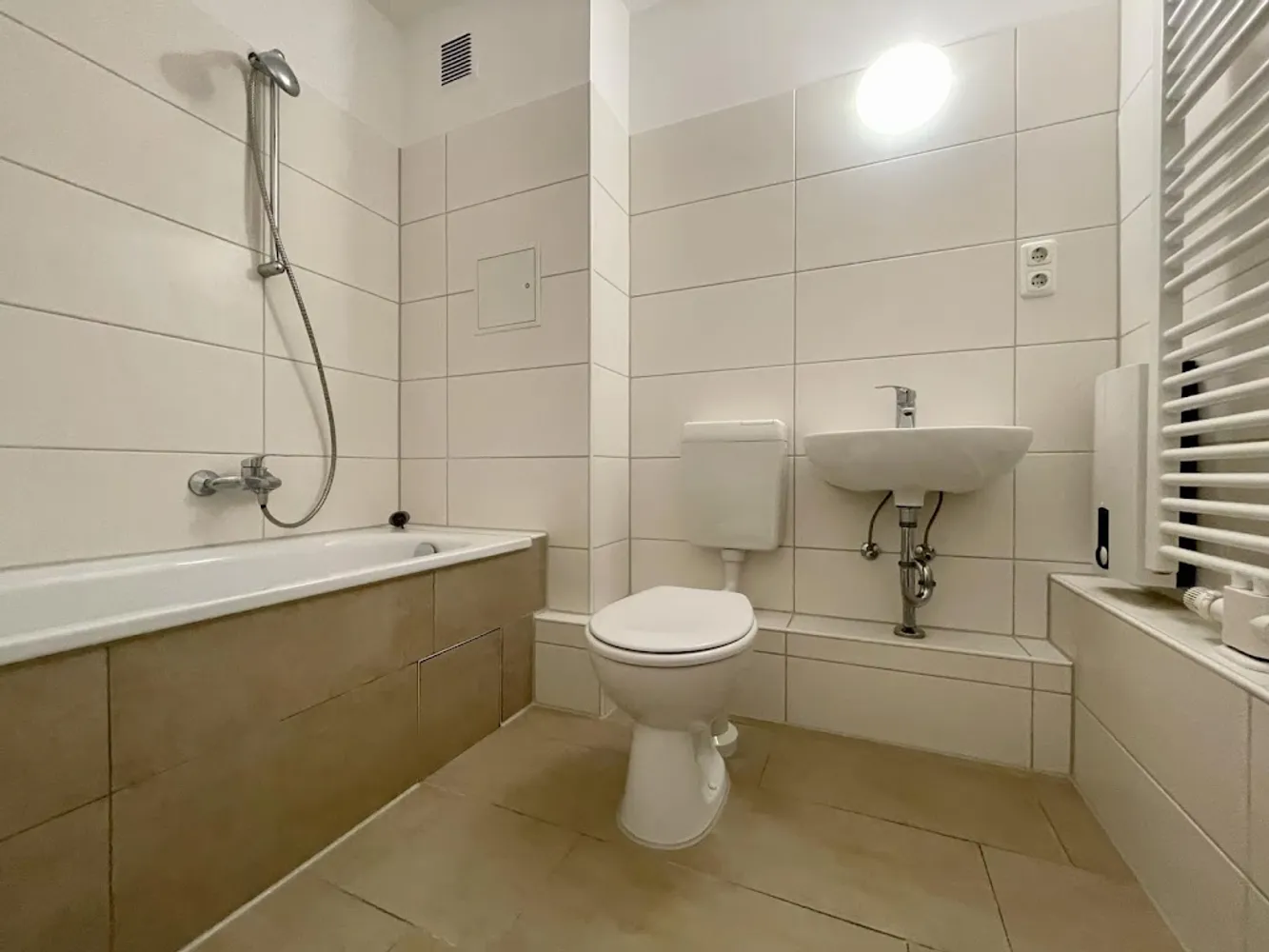 1 Zimmer Wohnung mit 42 m² in Berlin – Bild 2