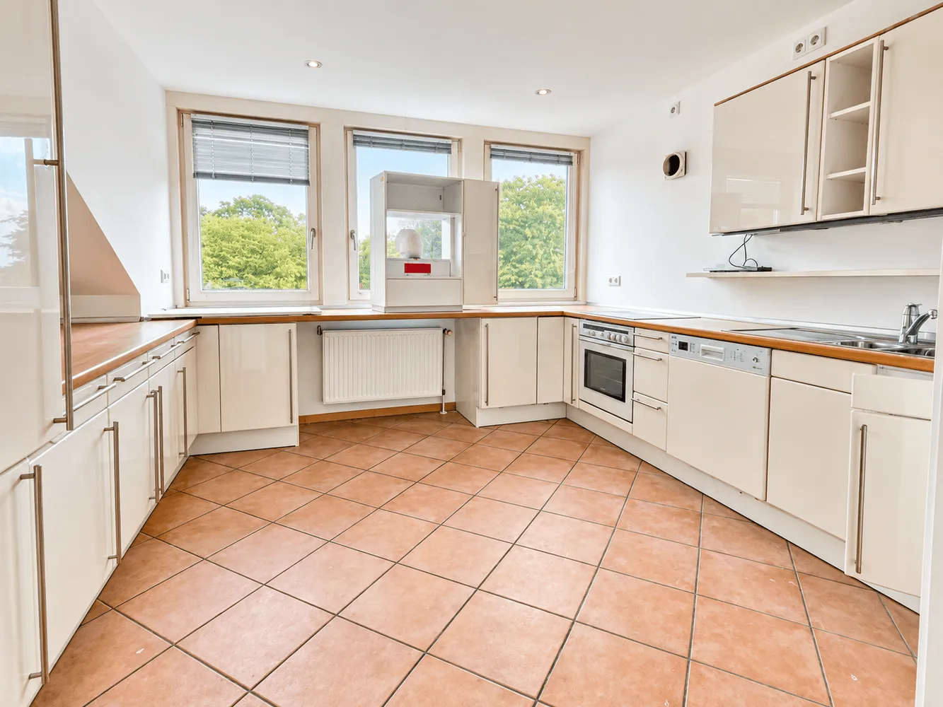 4 Zimmer Wohnung mit 111 m² in Hamburg – Bild 12