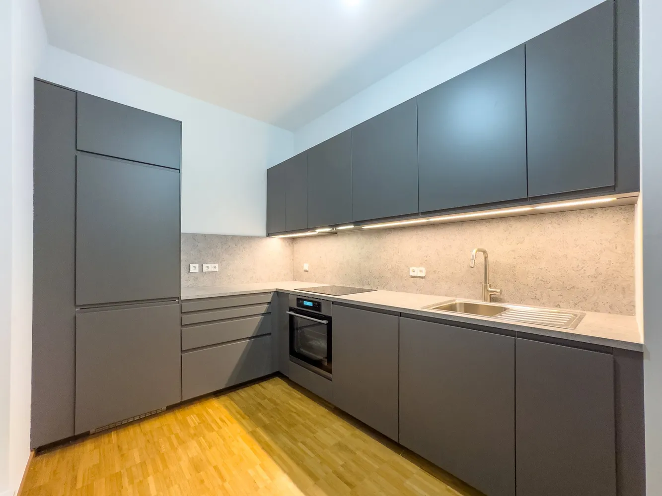 4 room apartment with 152 m² in Berlin – Photo 1