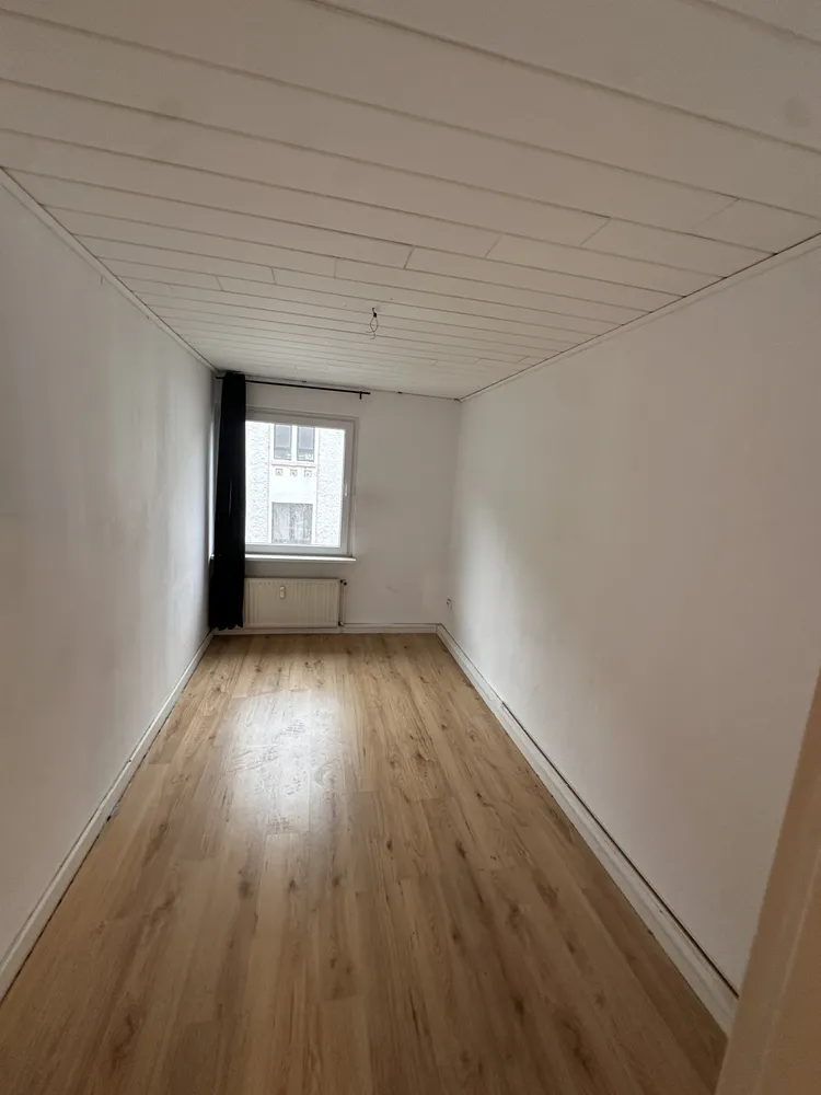 5 Zimmer Wohnung mit 100 m² in Duisburg – Bild 2