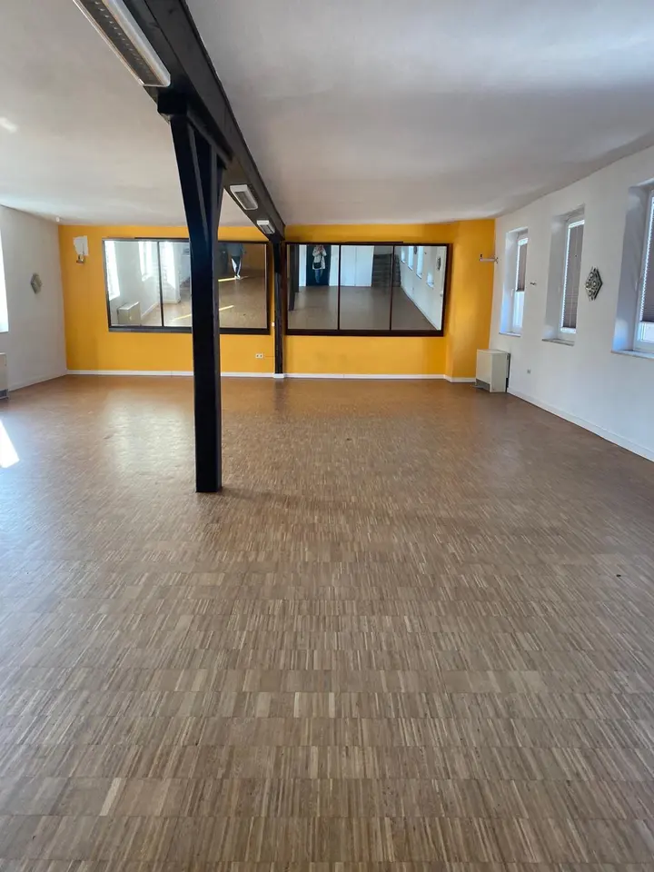 2 Zimmer Wohnung mit 130 m² in Bruchsal – Bild 1