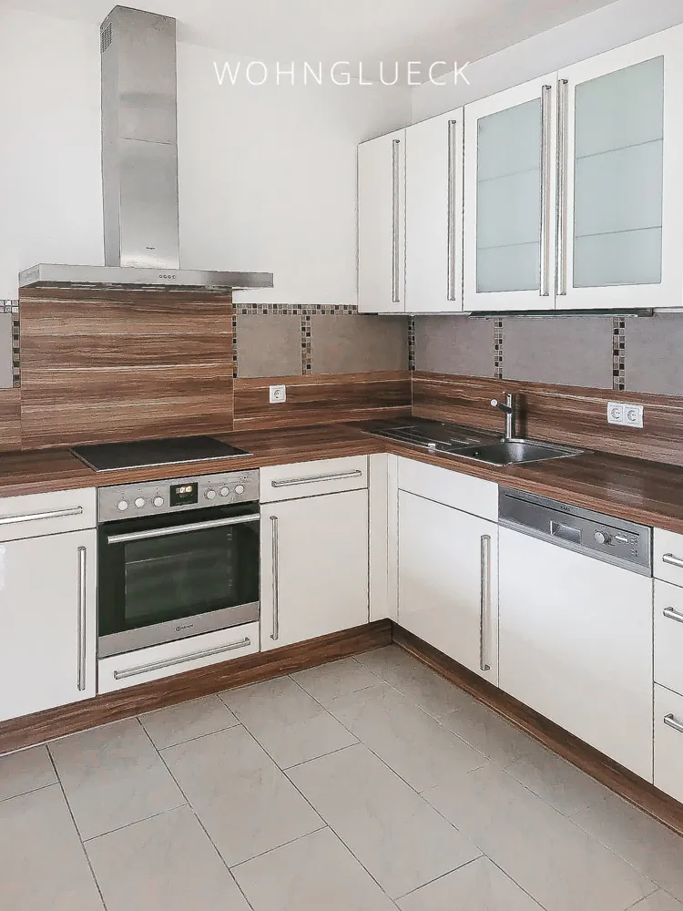 4 Zimmer Wohnung mit 107 m² in Augsburg – Bild 2