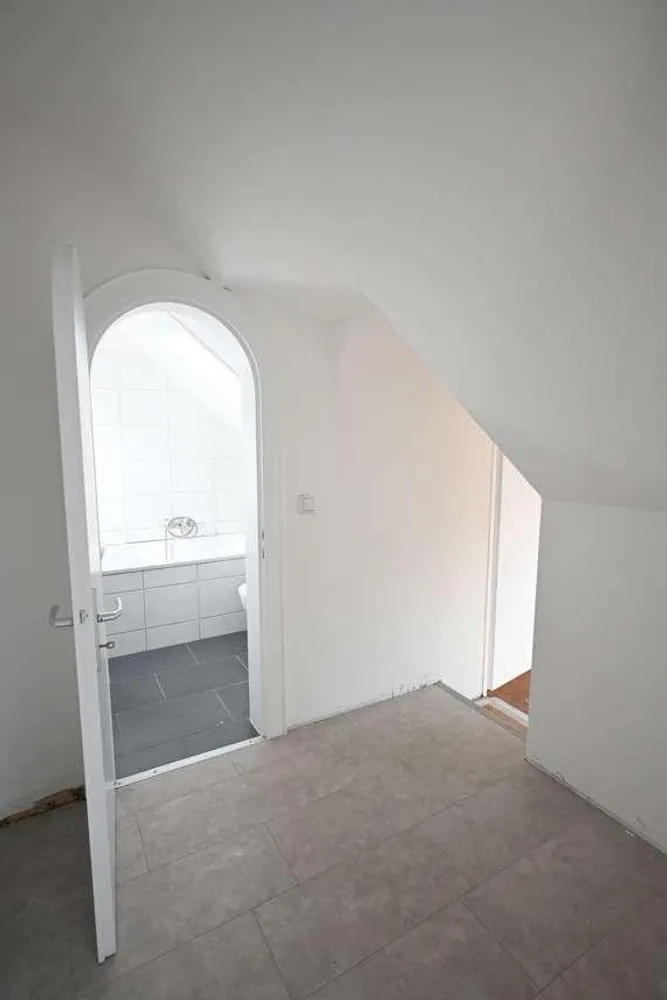 4 Zimmer Wohnung mit 110 m² in Bochum – Bild 4