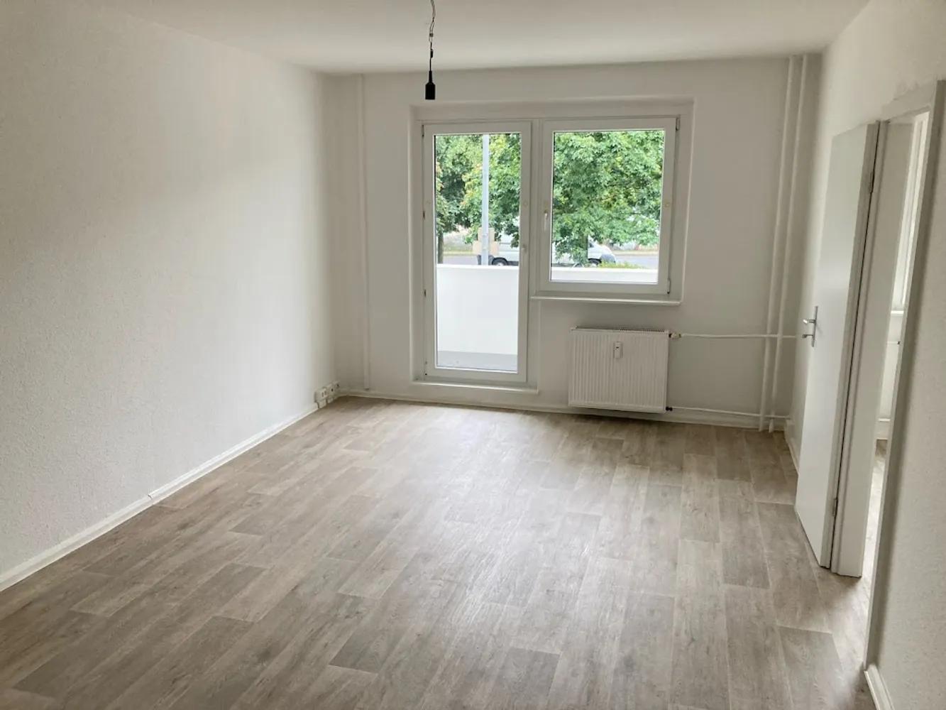4 Zimmer Wohnung mit 90 m² in Magdeburg – Bild 2