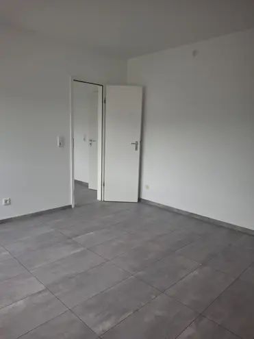 5 Zimmer Wohnung mit 120 m² in Köln – Bild 2