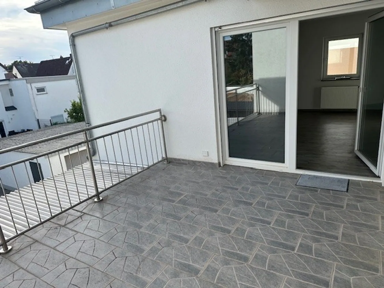3 Zimmer Wohnung mit 105 m² in Darmstadt – Bild 2